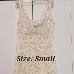 New, Never wore Ivory sexy lace teddy/nightgown w/matching Ivory lace underwear.
